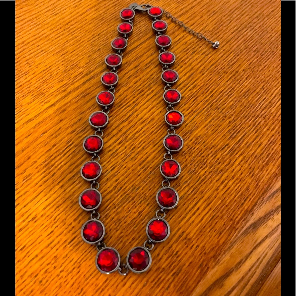 Express necklace